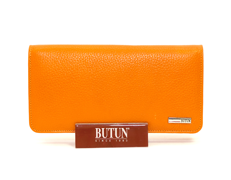 Женский кошелек оранжевого цвета