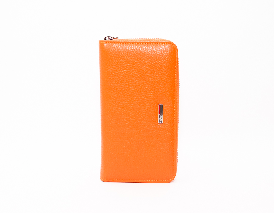 Женский кошелек оранжевого цвета